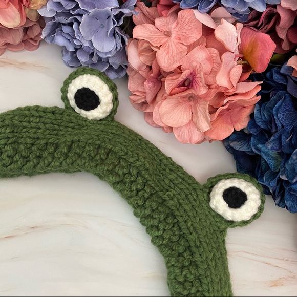 Green Frog Knit Headband & Ear Warmer with Long Ties - Picture 7 of 15